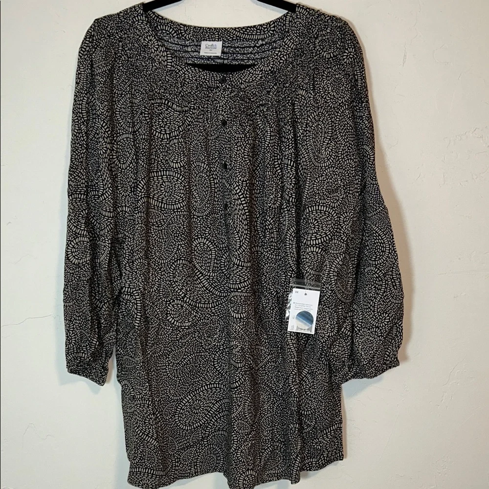 Croft & Barrow 3X Woman’s Smocked shoulder Paisley Print Rayon blouse